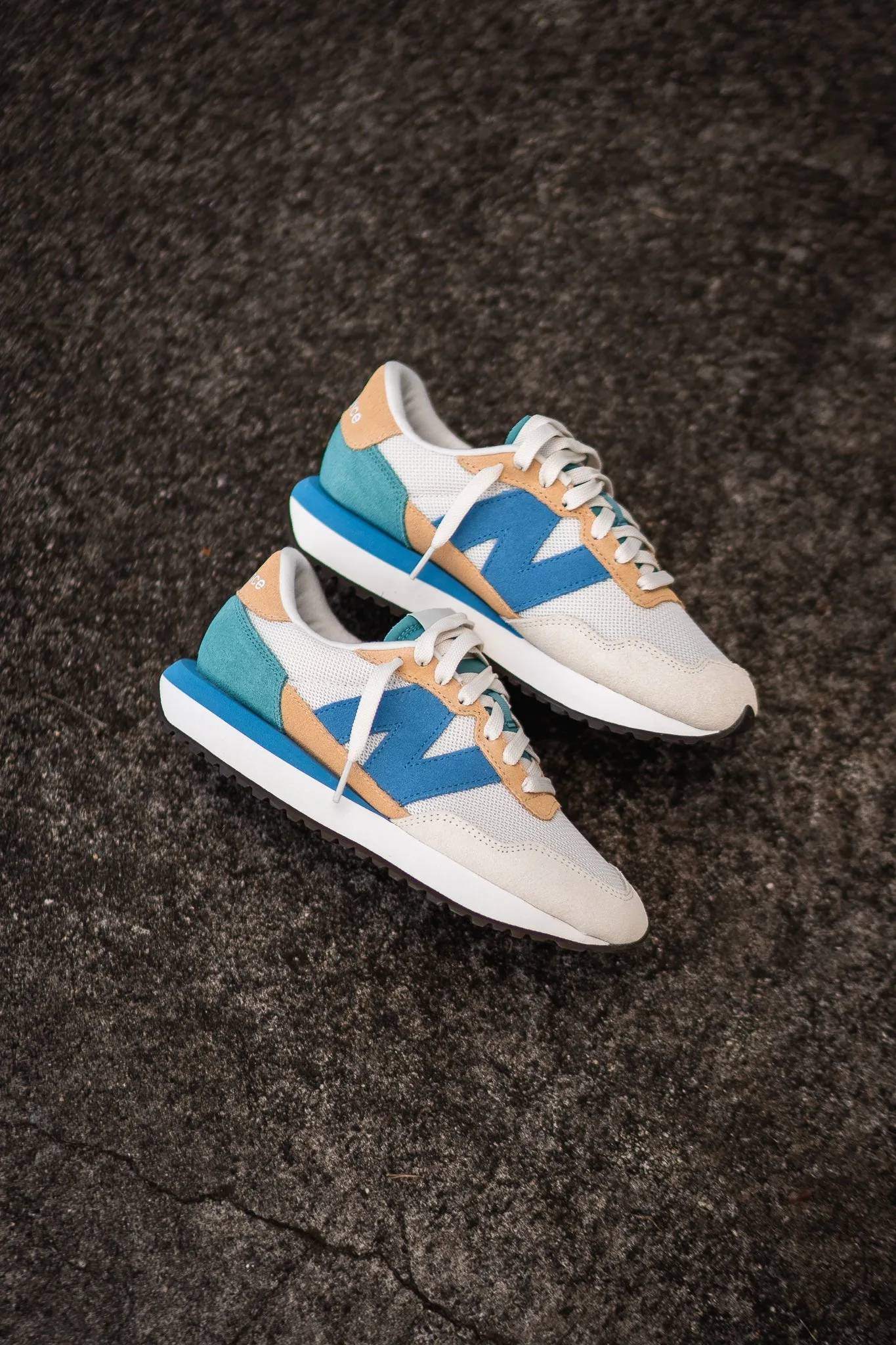 New Balance 237 Damen (Khaki/Ozean) - WS237TA