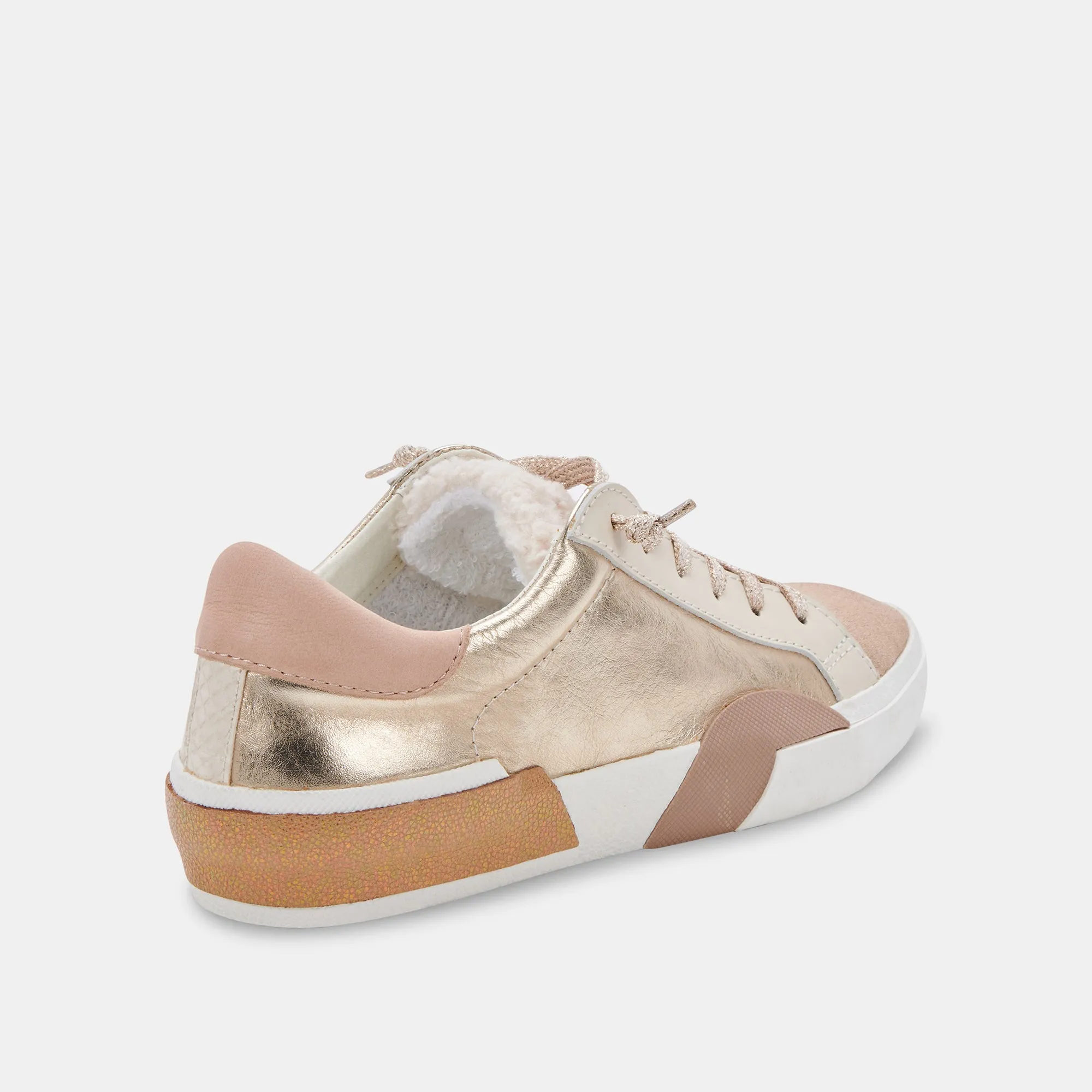 ZINA PLUSH SNEAKER LEDER IN GOLD