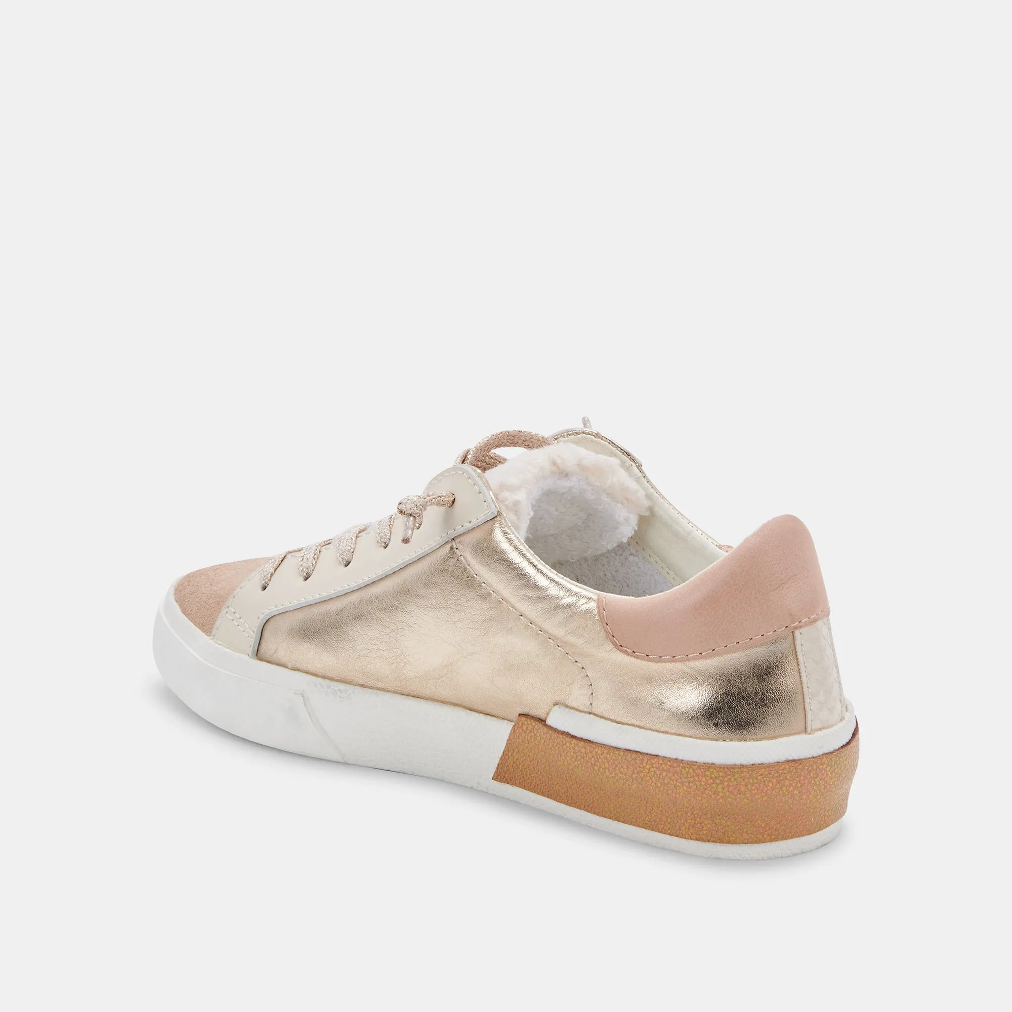 ZINA PLUSH SNEAKER LEDER IN GOLD